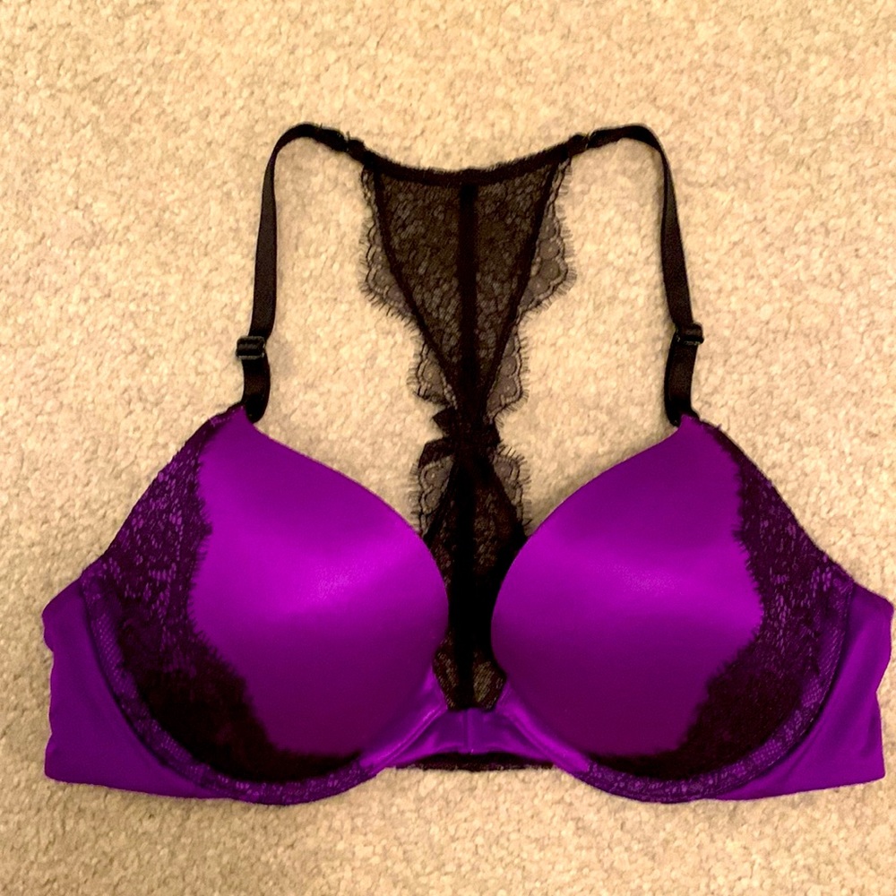 Victoria’s Secret very sexy push up bra